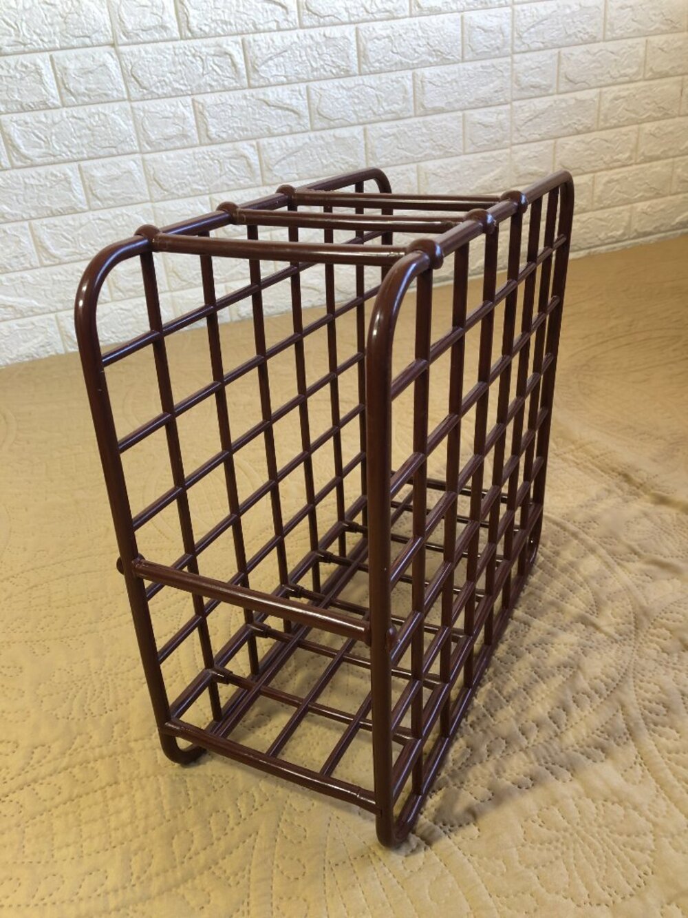 Vtg 1982 Yaffa Catch All Plastic Grid Record Rack Brown Basic Line Magazine LP